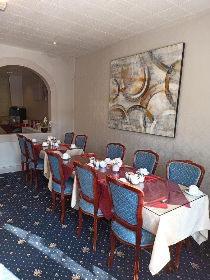 Crystal Hotel & Savour CBG Eksteriør billede